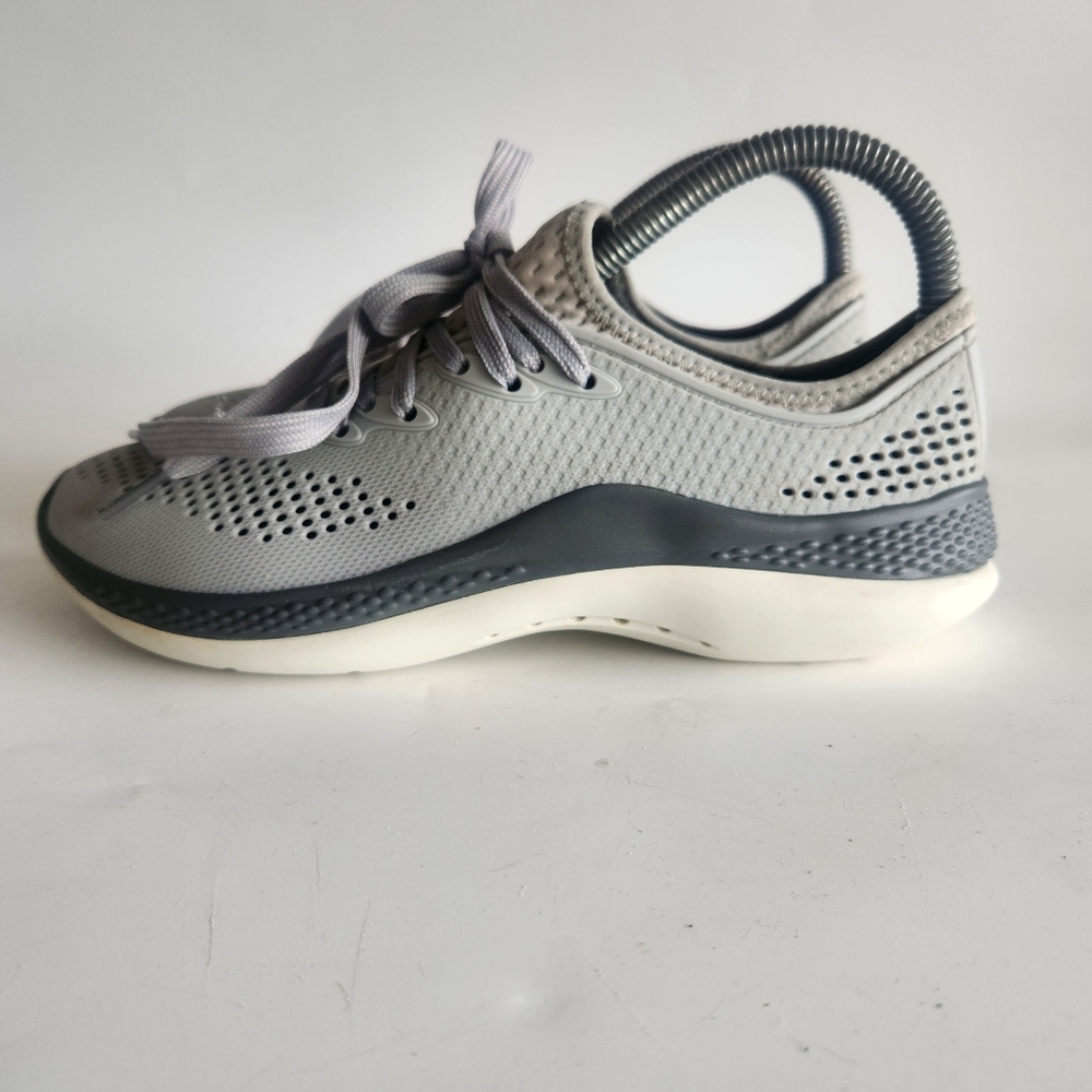 Crocs LiteRide PACER 360 Women's Size 7 Grey Perforated Sneakers Shoes Trainers - Picture 6 of 16